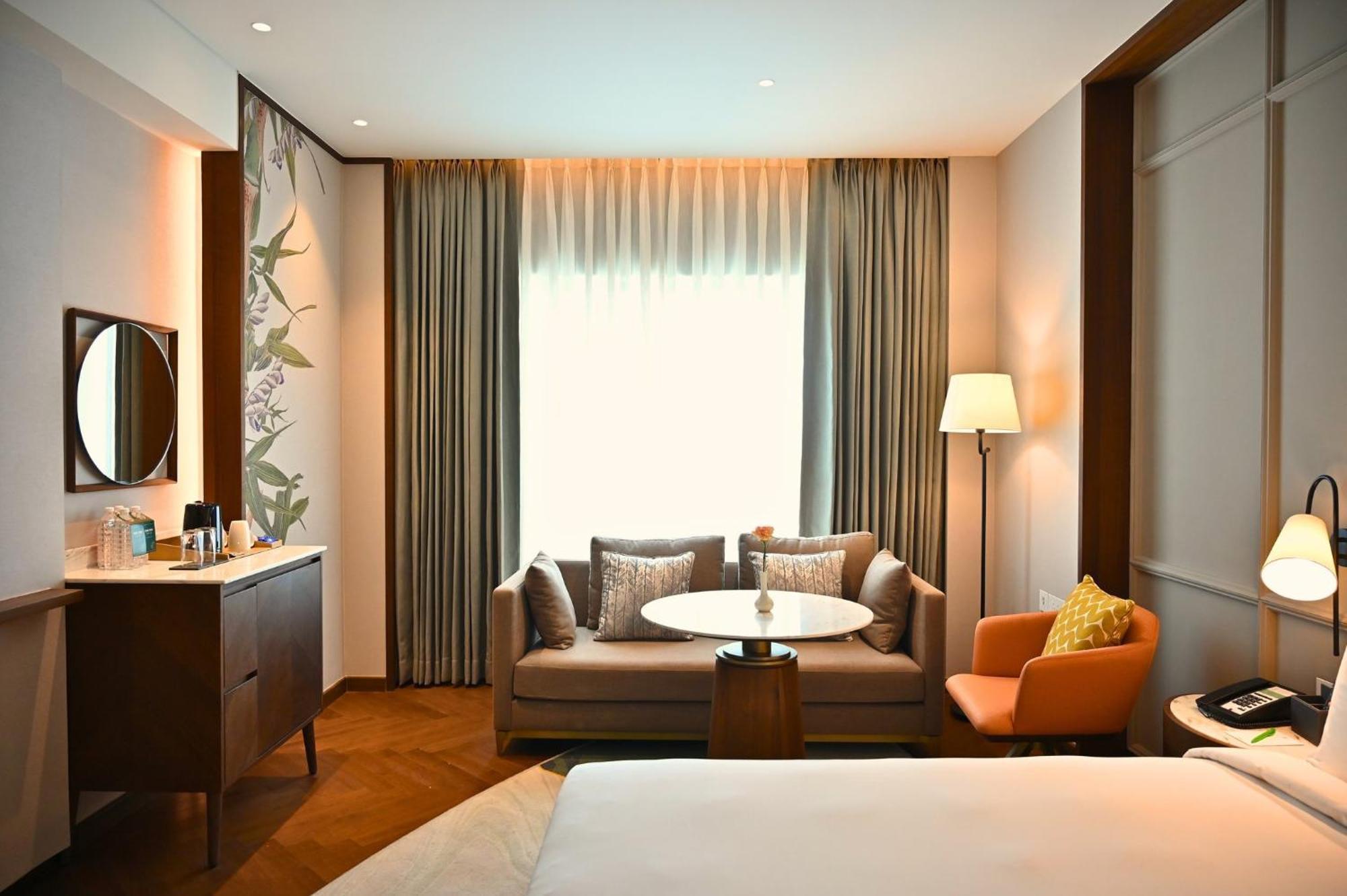 Holiday Inn New Delhi Mayur Vihar Noida By Ihg Exteriör bild